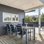 Holiday home Anouk - 700m From The Sea By Interhome *