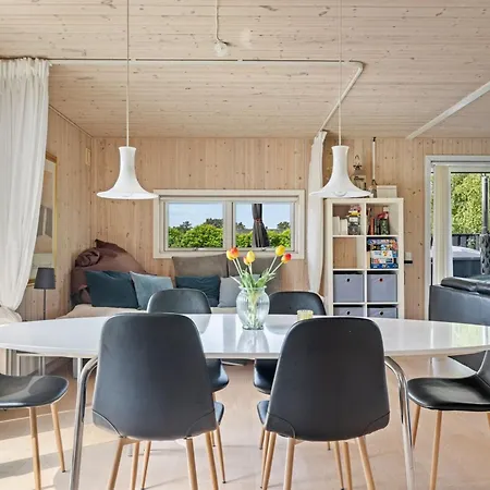 Σπίτι διακοπών Anouk - 700m From The Sea By Interhome *